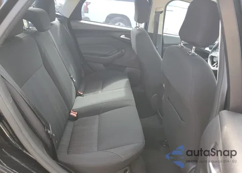 2018 Ford Focus Se z USA, uszkodzony, nr VIN 1FADP3F23JL212856